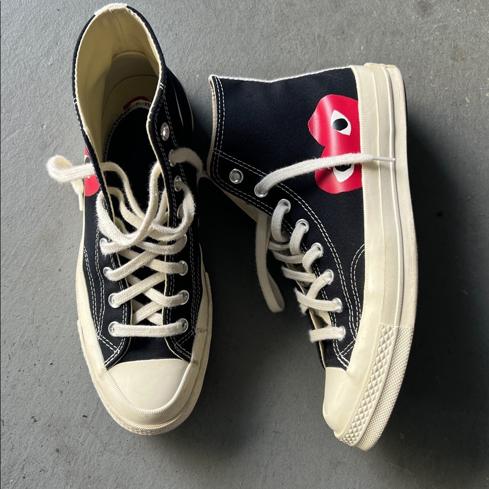 Converse CDGBlack High-Top Sneakers with Red Heart